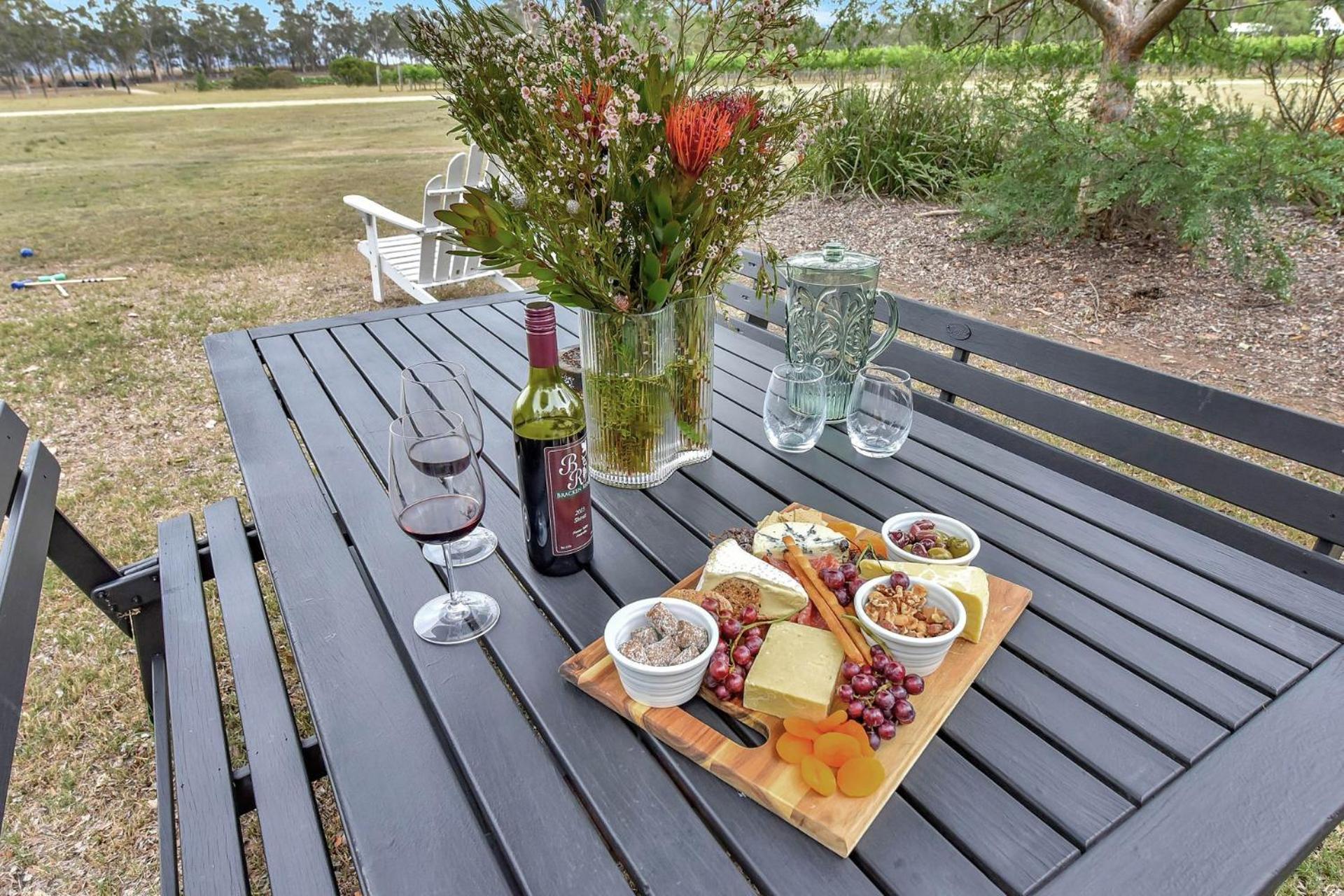 Bracken Ridge Vineyard The Entire Estate Rothbury Εξωτερικό φωτογραφία